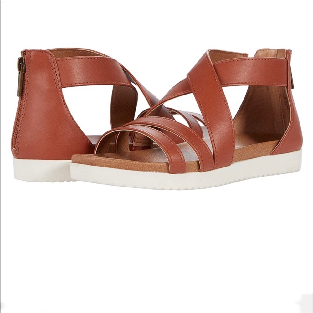 Nina Caldonia Tan Smooth Sandal
